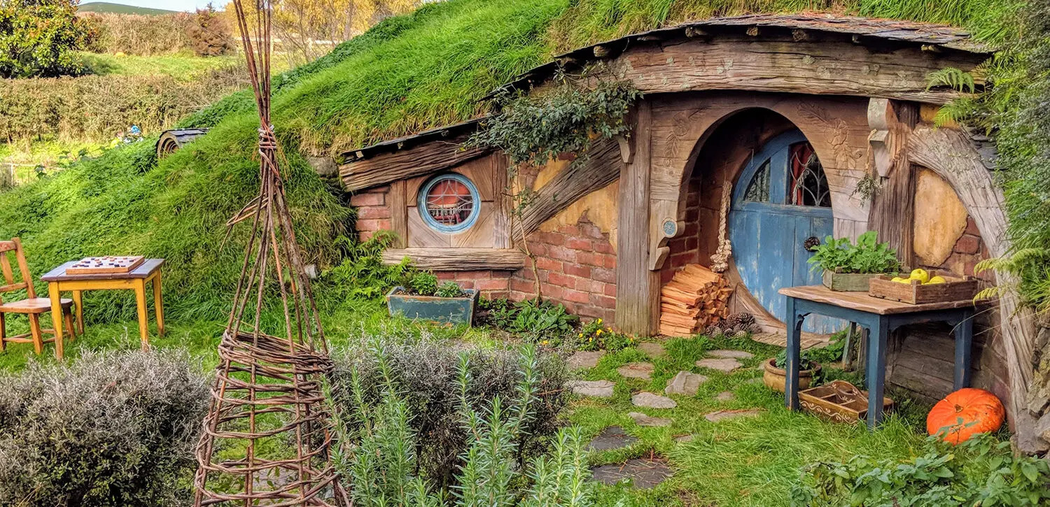 wellington accommodation hobbits weta workshops