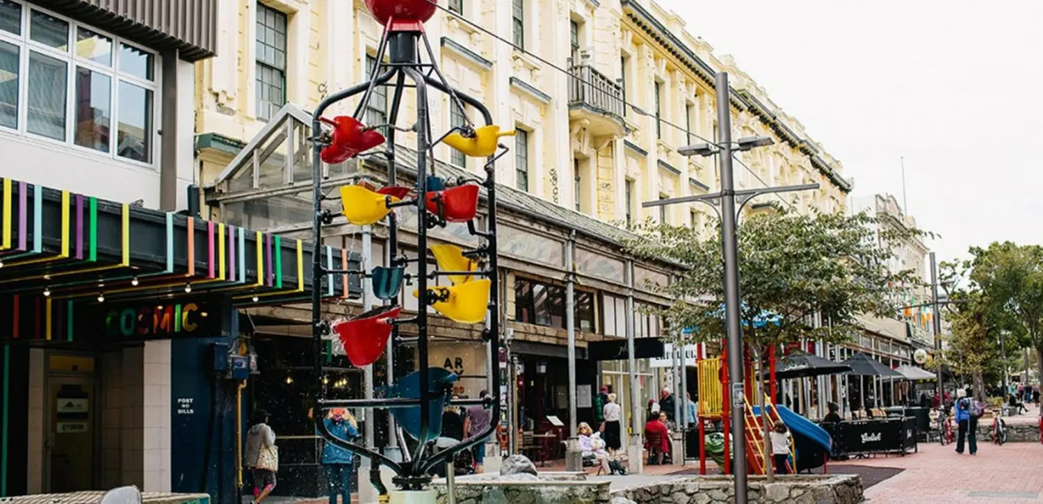 wellington cuba street bucket fountain