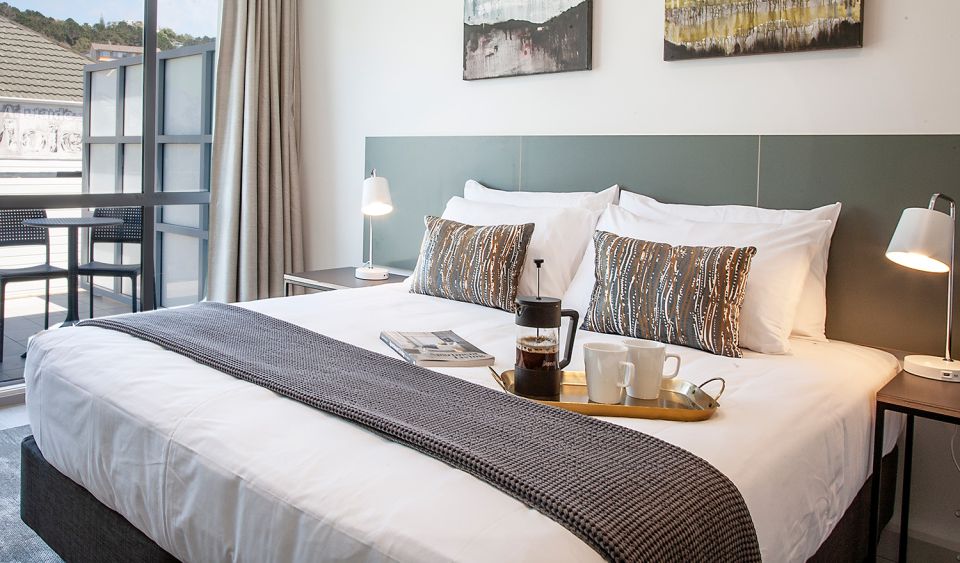 newtown wellington hotel accommodation deluxe apartment master