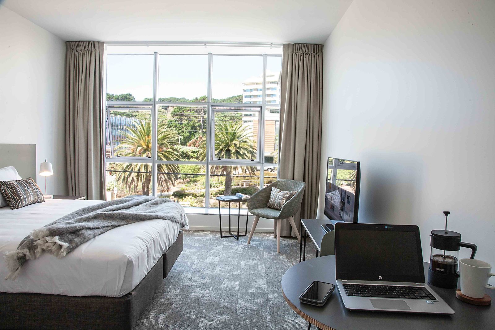 deluxe king studio apartment 2