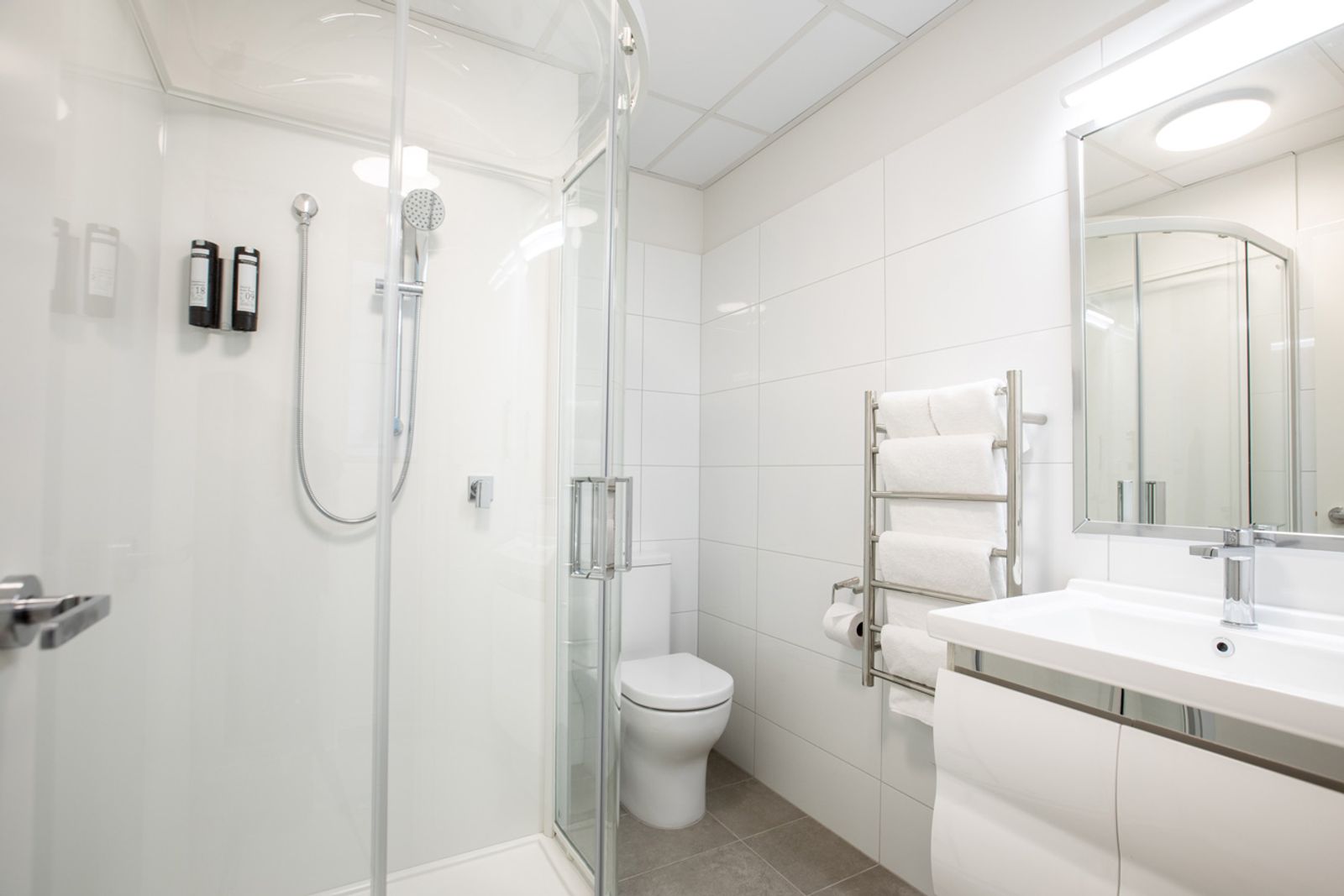 executive studio king apartment 5